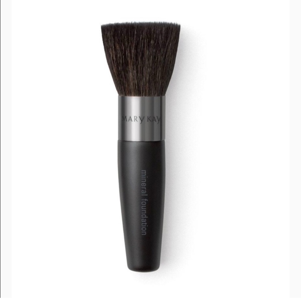 Mary Kay Black Mineral Makeup Brush